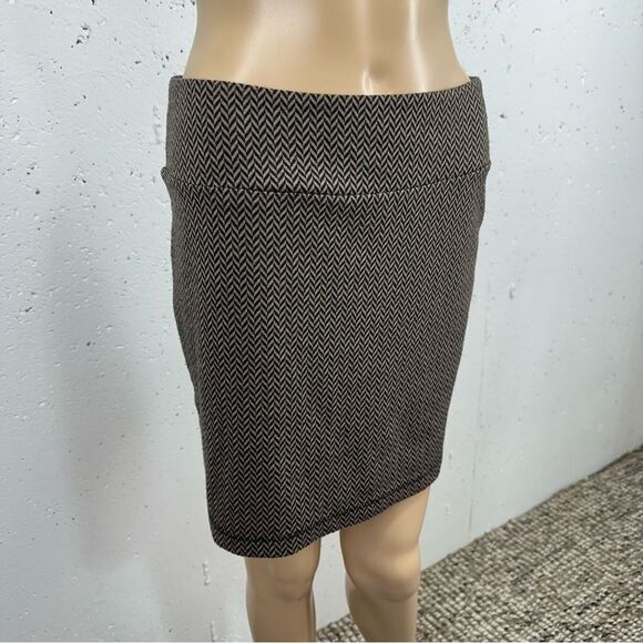 KAVU size Small Black & Brown Knit Herringbone Stretch Pencil Skirt - Picture 1 of 12